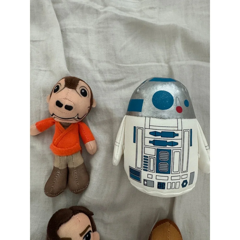 Star Wars Scenez Seven20 Mini Plush Lot of 4 Han Solo R2D2 Mon Calamari Ithorian